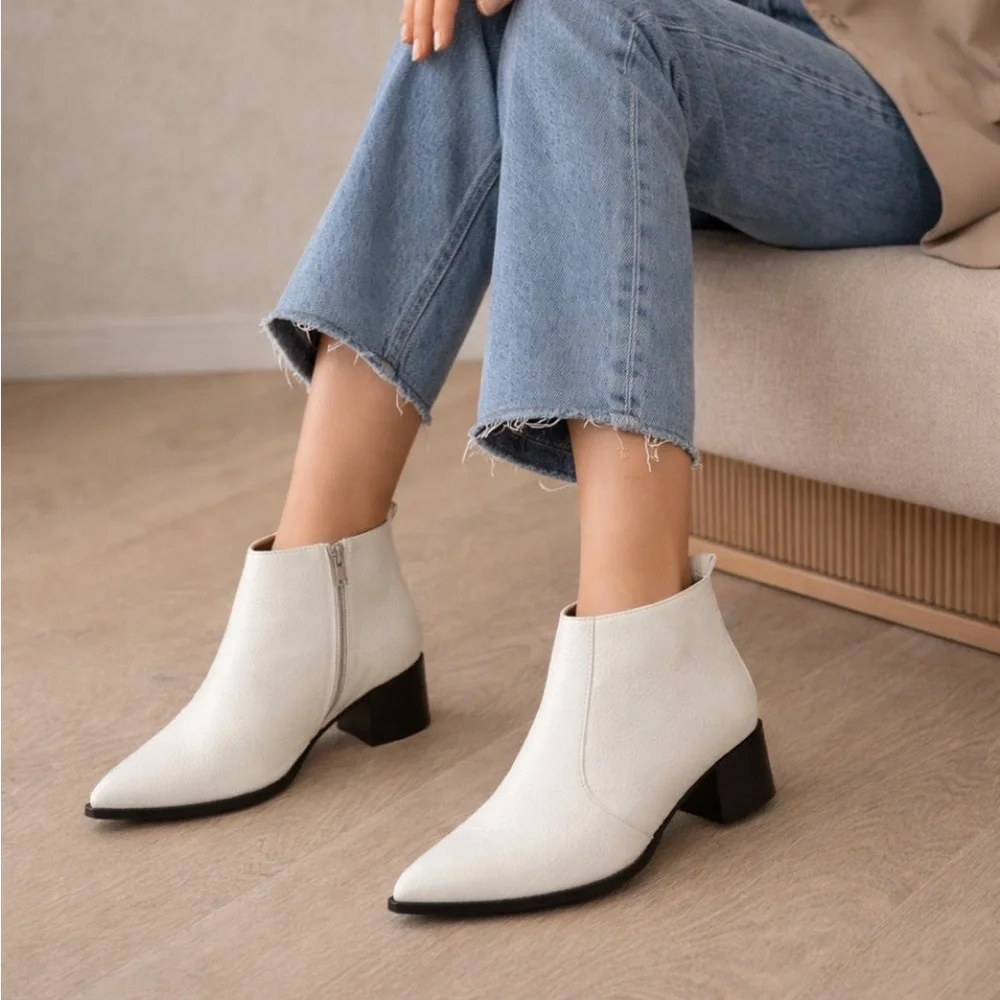 Everlane The Boss Boots Low Ankle White Zip Leather Sz 9  Box M